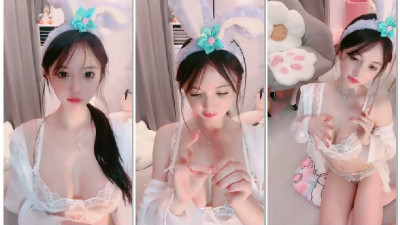 [동양야동] 일품 유물왕홍 여신!섹시 속옷 백사!젖꼭지 터지는 몸매, 팬티 벗고 입술을 벌리고, 음핵을 문지르고, 낮게 신음하고, 가냘프게 숨을 쉬었다. [섹트야동,쇼츠야동,한국야동,딸퀸야동]