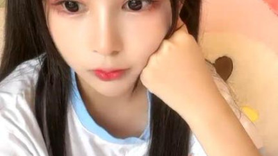 [동양야동] 수줍은 귀여운 롤리 얼굴 대척도쇼, 하얀 젖가슴과 백호 한줄기 구멍 뚫기, 개 기어오르기 [섹트야동,쇼츠야동,한국야동,딸퀸야동]